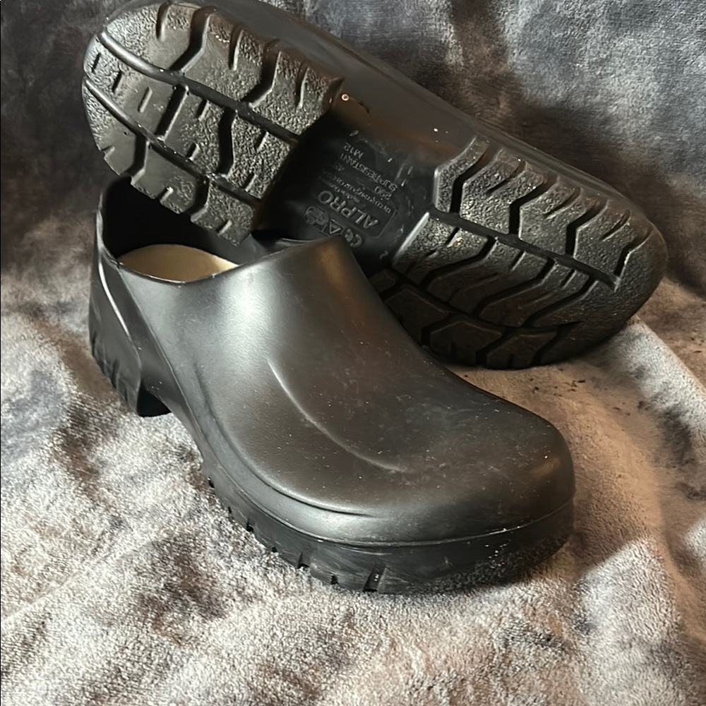 Birkenstock Alpro Black Slip-Resistant Work Clogs